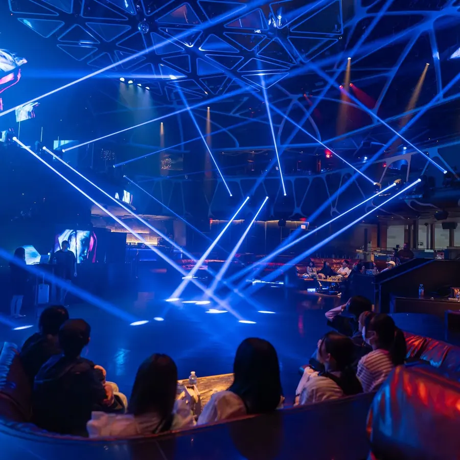 Hakkasanvisualartformclassevent123, Show floors and event coverage by Quantos Media, Las Vegas